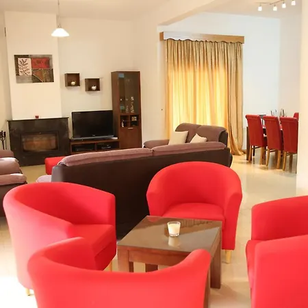 Aurora Villa