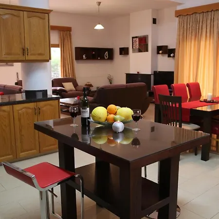 Aurora Villa *